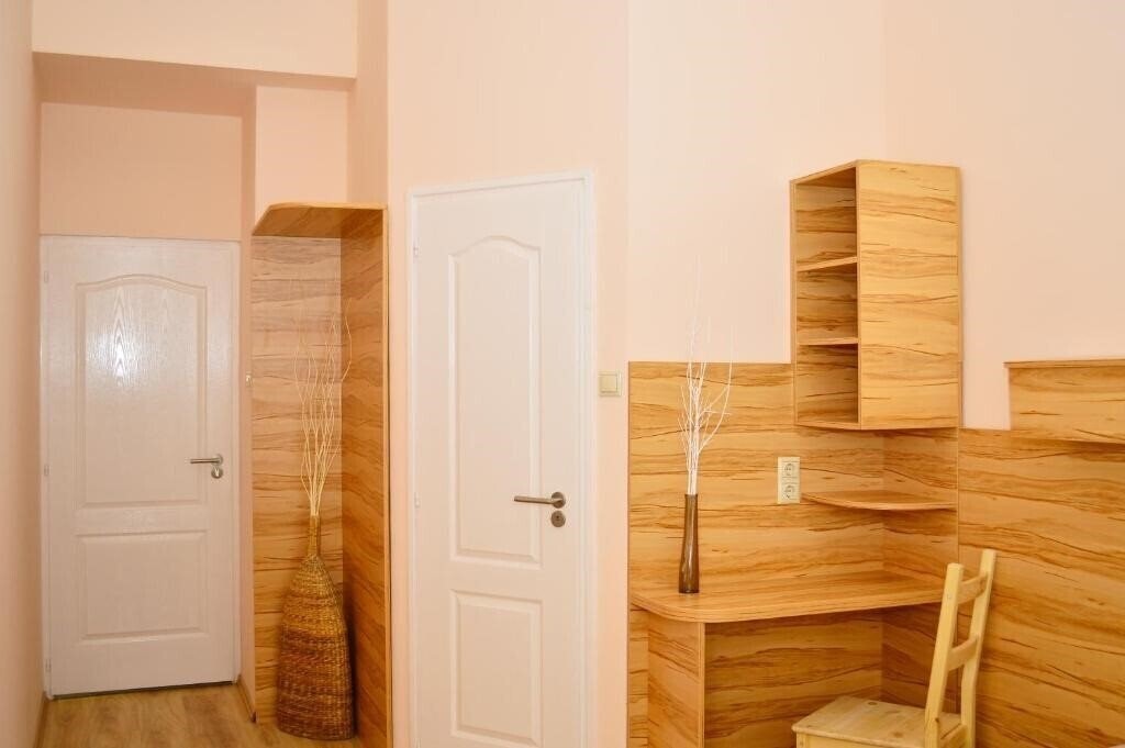 Imaginea Centrooms House 3*