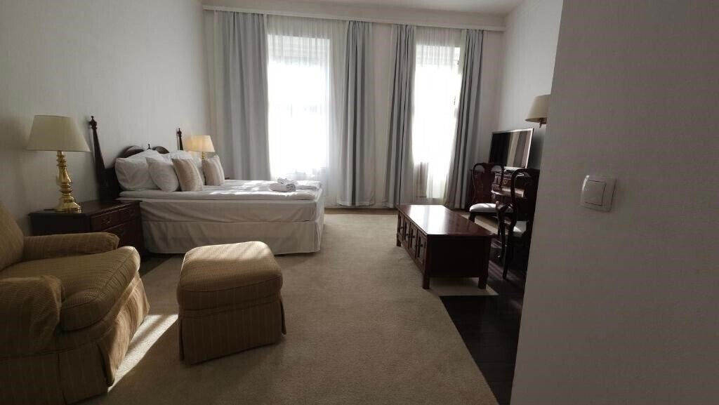 Imaginea OPERA16 Guestrooms (ex. Opera Loft Apt) 3*