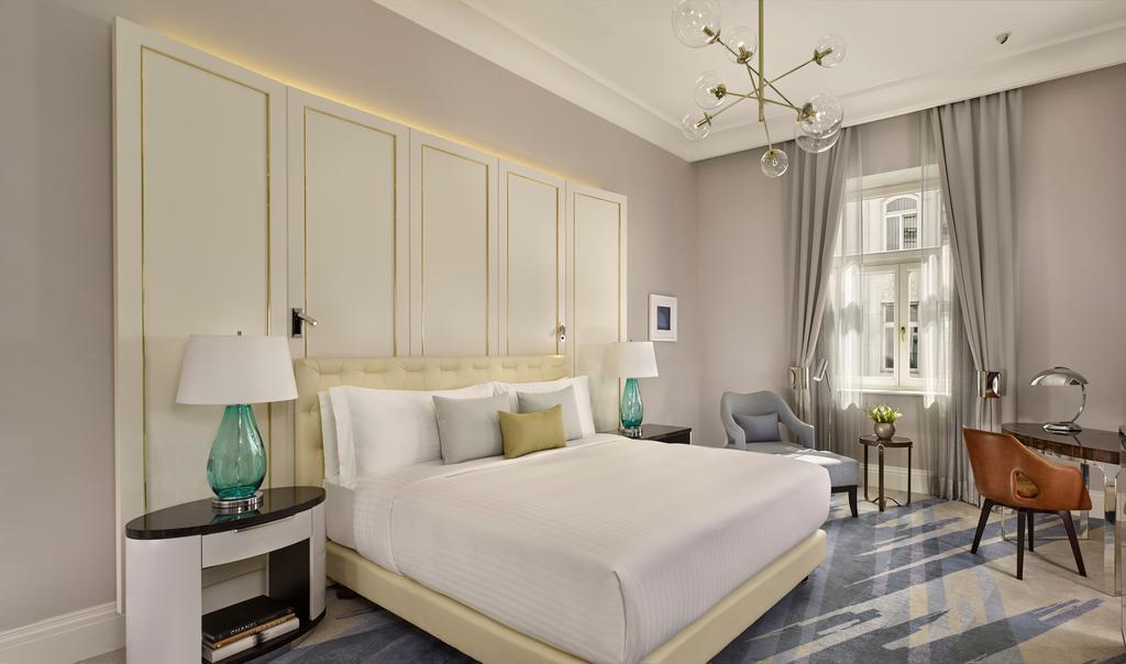 Imaginea The Ritz-Carlton, Budapest (ex. Le Meridien) 5*