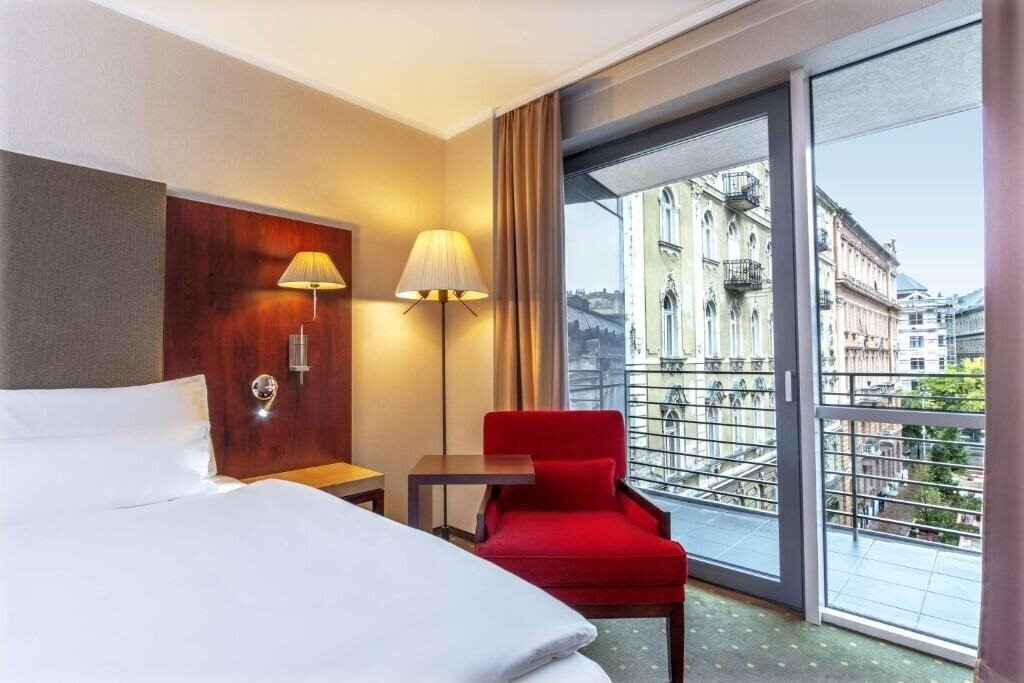 Imaginea Nh Budapest Hotel 4*