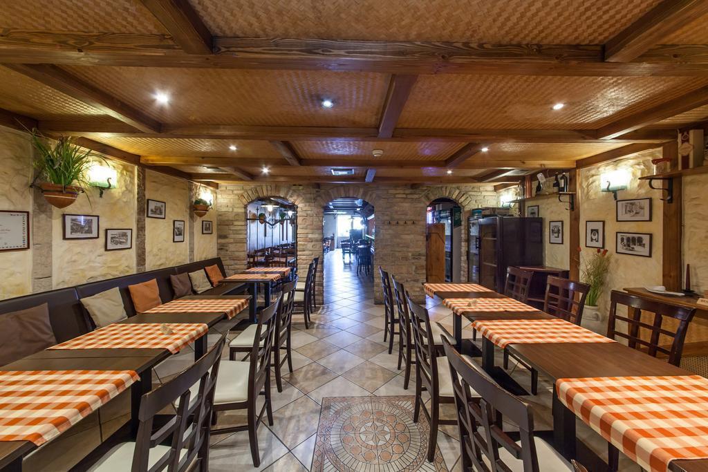 Fotografii Golden Park Hotel 4*