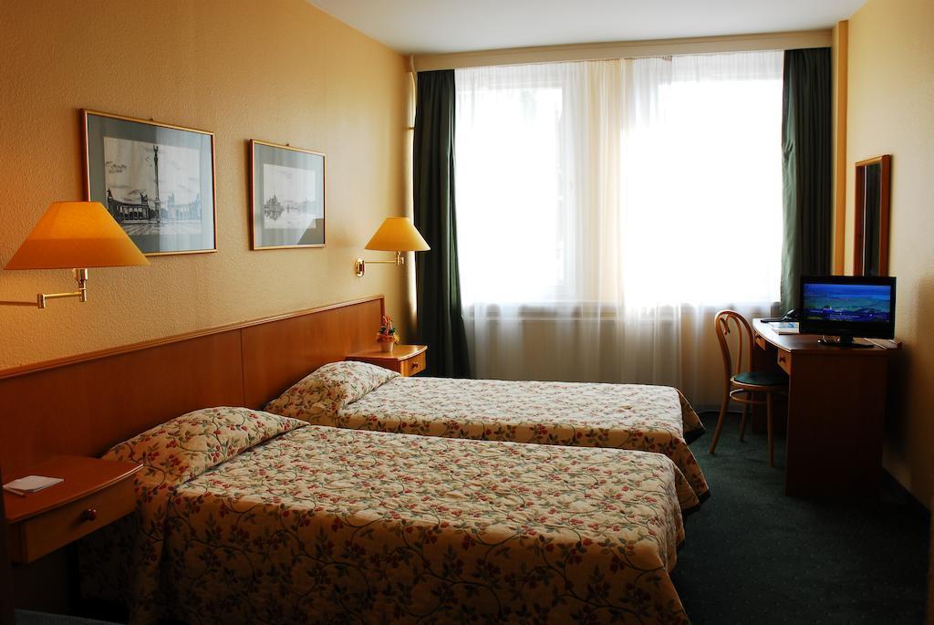 Imaginea Burg Hotel 3*