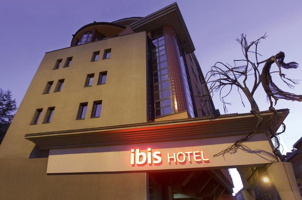 Hotel Ibis Heros Square Hotel 3*