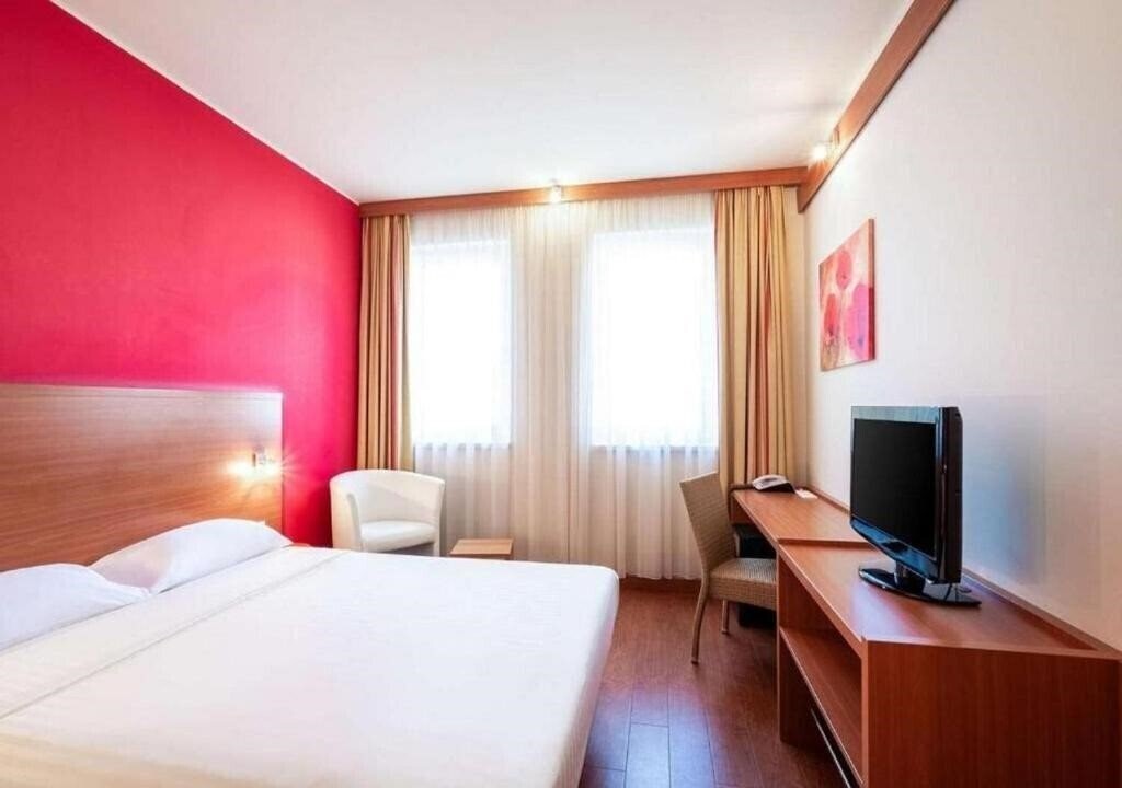 Hotel Star Inn 3*