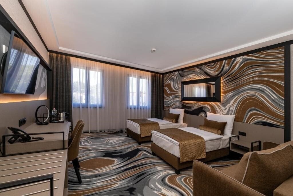 Imaginea Obester Hotel 4*