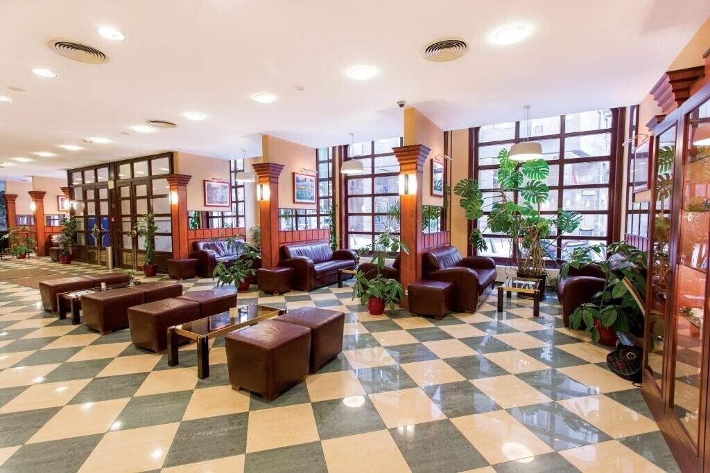 Imaginea Erzsebet Hotel 3*