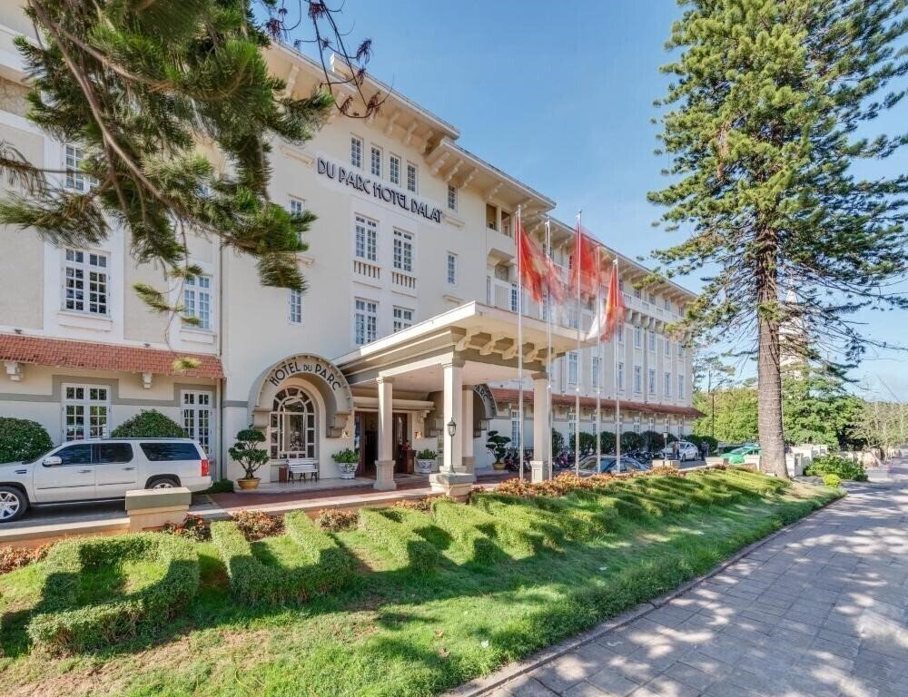 Отель Dalat Hotel Du Parc (ex. Du Parc Hotel, Mercure Dalat Du Parc, Novotel Dalat) 4*