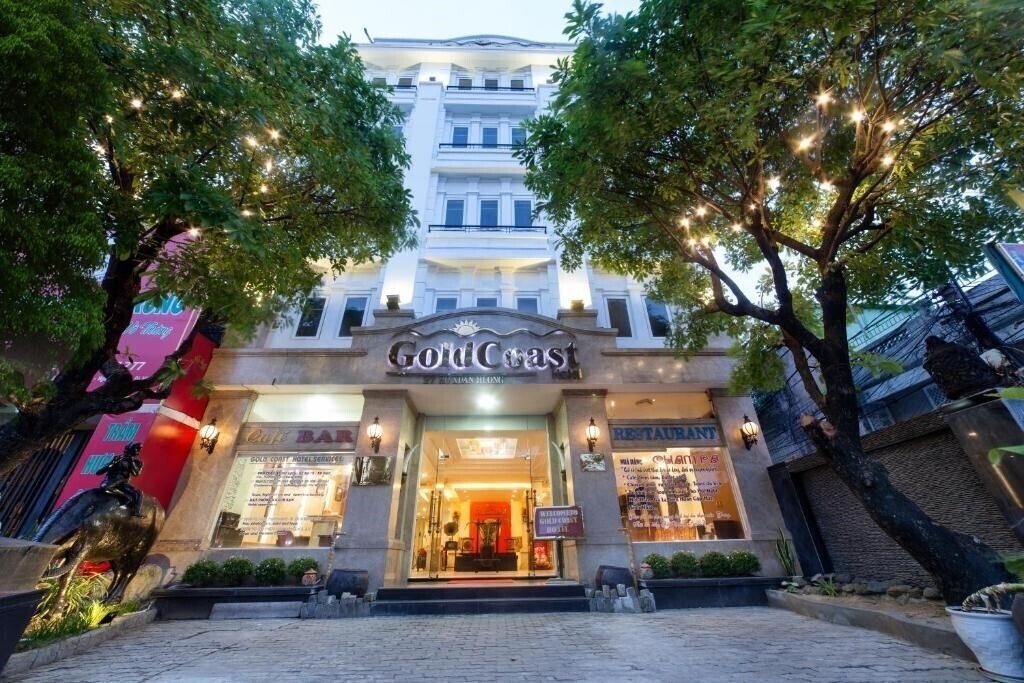 Hotel Gold Coast Hotel 3*