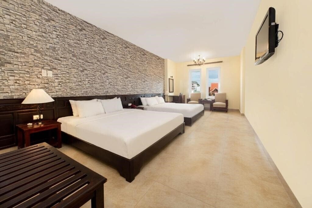 Imaginea Gold Coast Hotel 3*