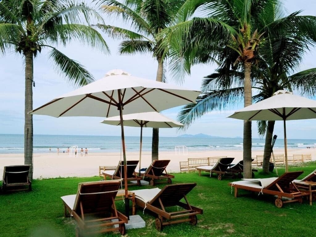 Imaginea Olalani Resort & Condotel 4*