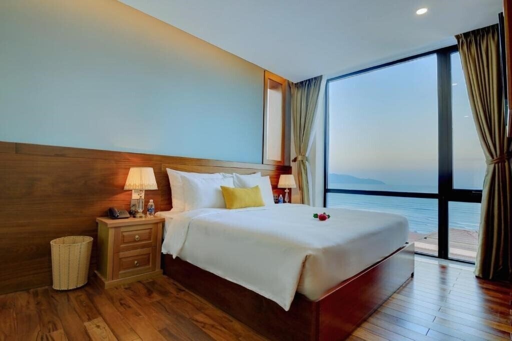 Imaginea Sunny Ocean Hotel & SPA 4*