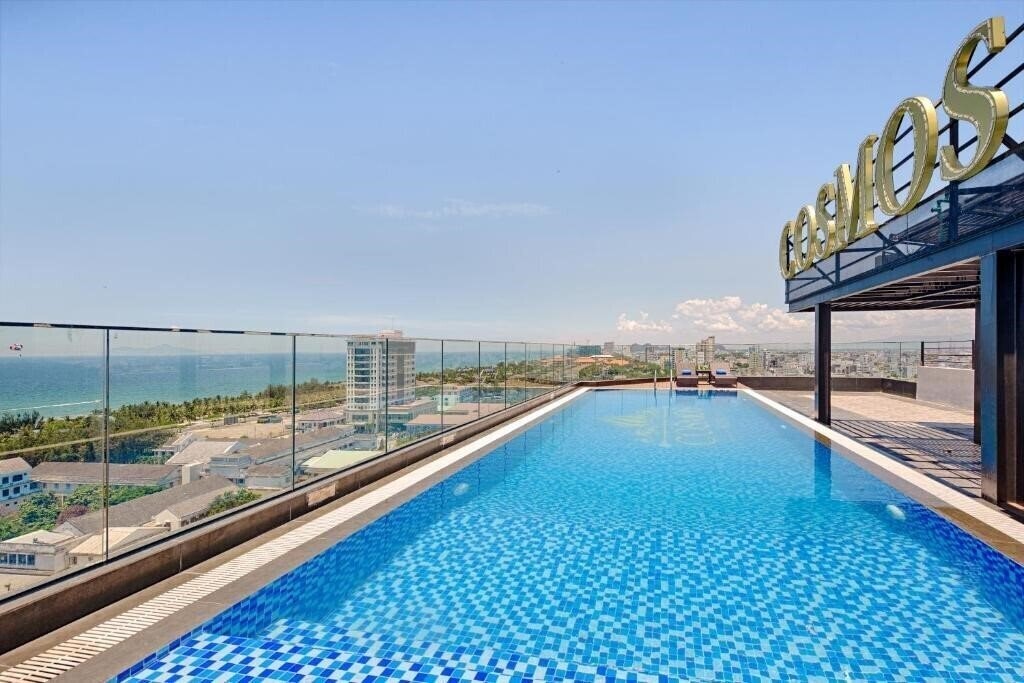 Отель Cosmos Hotel Da Nang 3*
