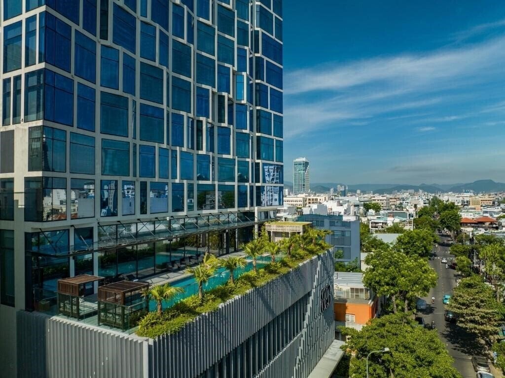 Fotografii Crowne Plaza Danang City Centre (ex. Bay Capital Danang) 5*