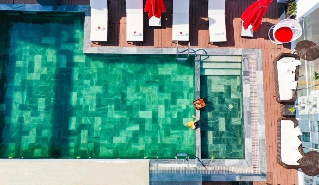 Hotel Century Hotel 3*