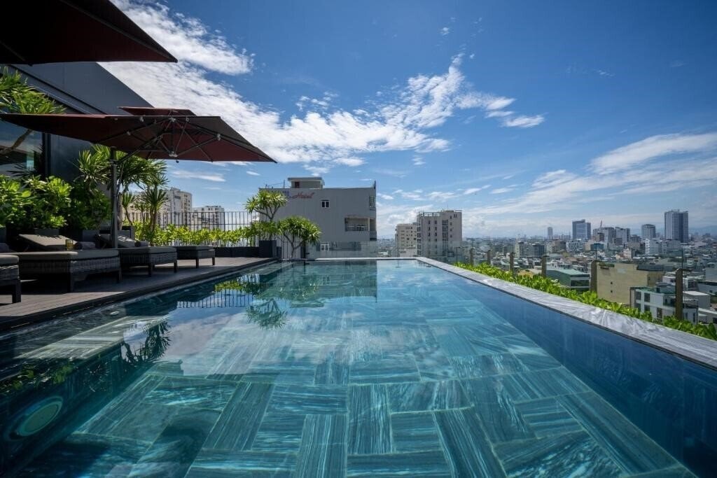 Hotel Legend Boutique Hotel 4*