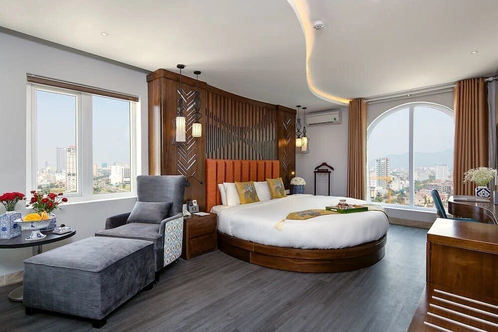 Отель Parze Ocean Hotel (ex. Grant Hotel, Grant Hotel Danang, Parze Ocean Hotel & SPA ) 4*