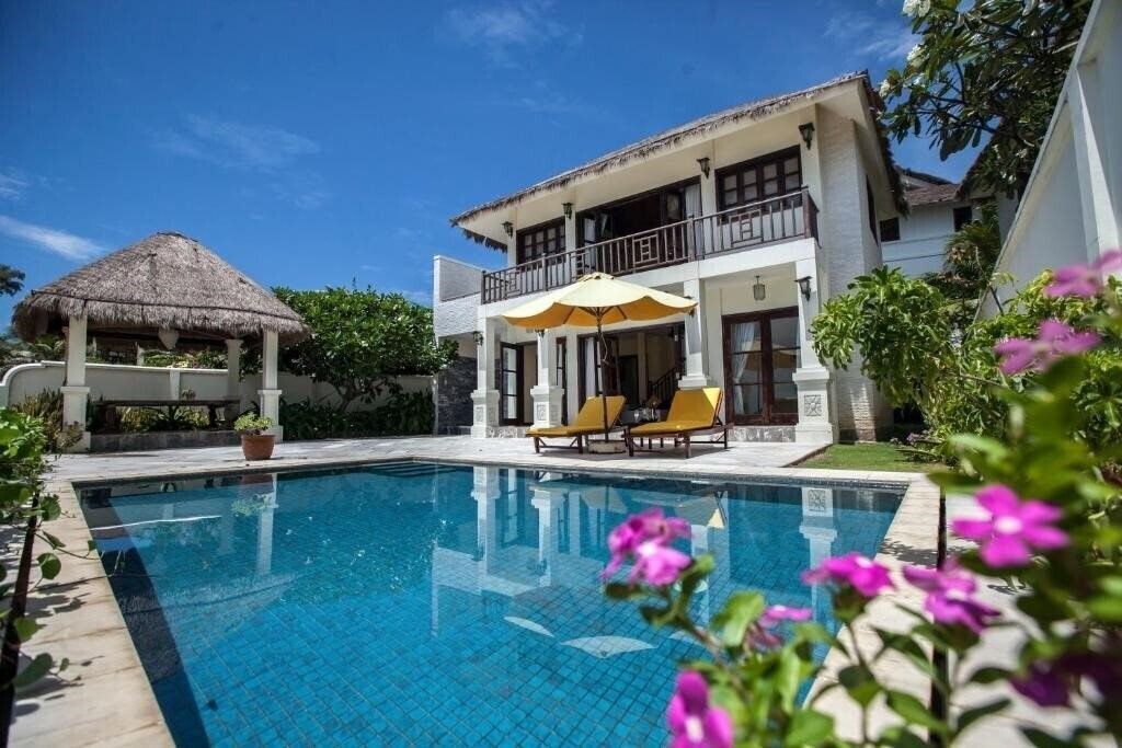 Hotel Allezboo Beach Resort & SPA 4*