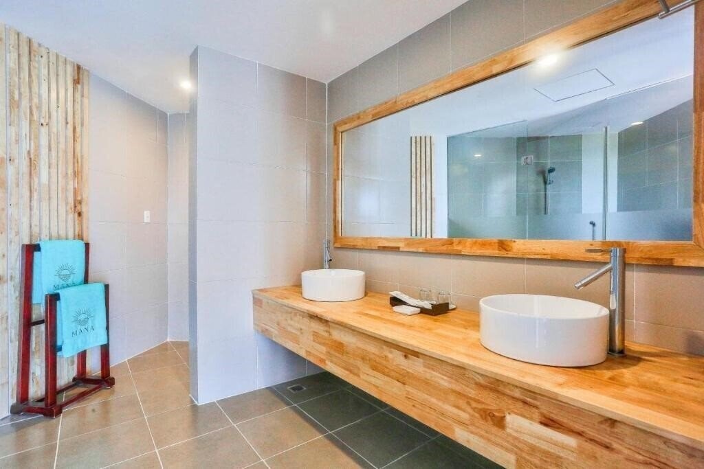 Imaginea Mana Muine Beach Resort (ex. Unique Mui Ne) 4*