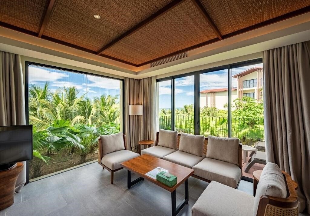 Imaginea Dusit Princess Moonrise Beach Resort 5*