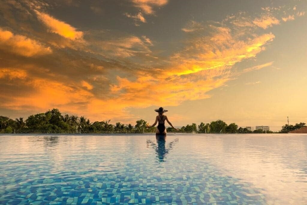 Фото Tom Hill Resort & SPA 3*