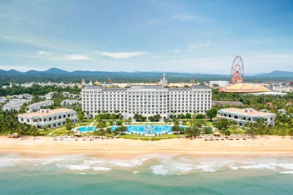 Hotel Sheraton Phu Quoc Long Beach Resort 5*