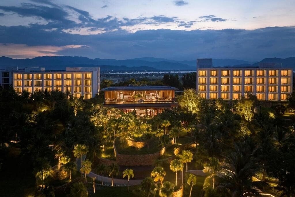 Imaginea Jw Marriott Cam Ranh Bay Resort & SPA 5*