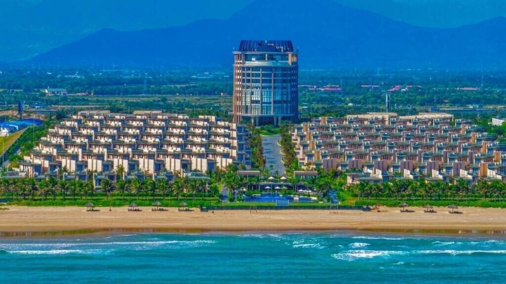 Hotel Cam Ranh Mystery Villas & SPA 5*