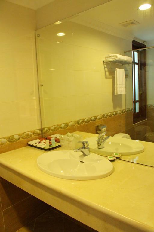 Fotografie Legacy Hotel Hanoi (ex. Hanoi Legacy Hang Bac) 3*