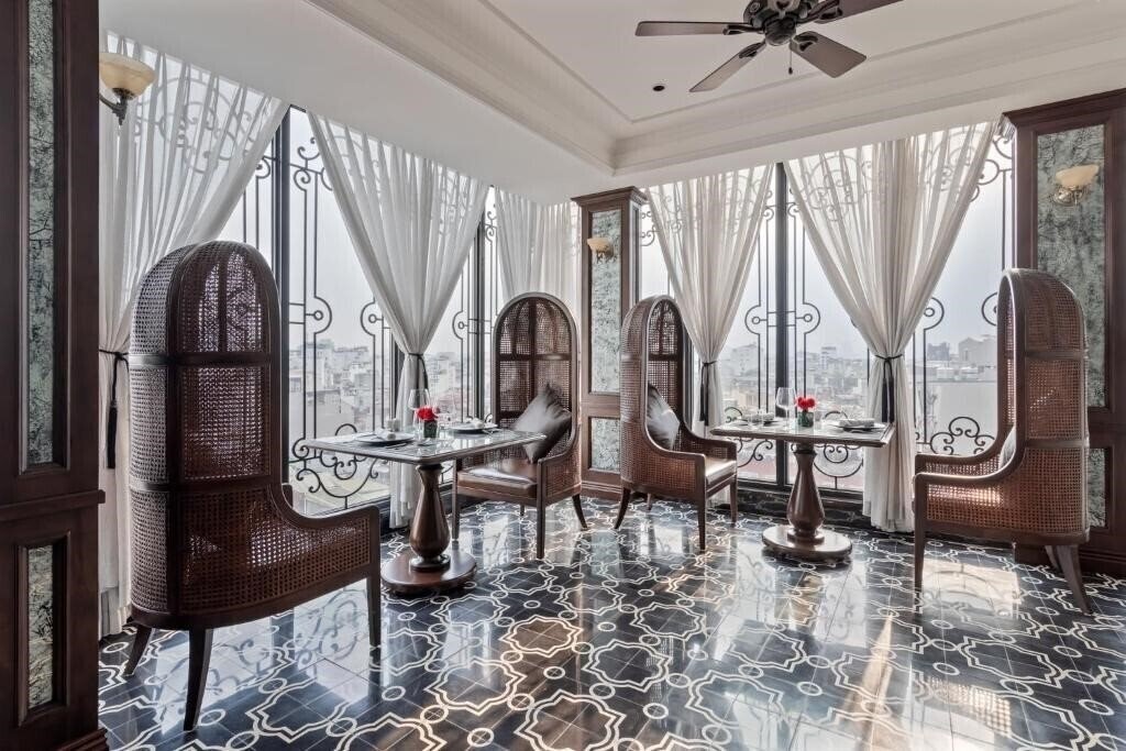 Картинка Essence Hotel 3*