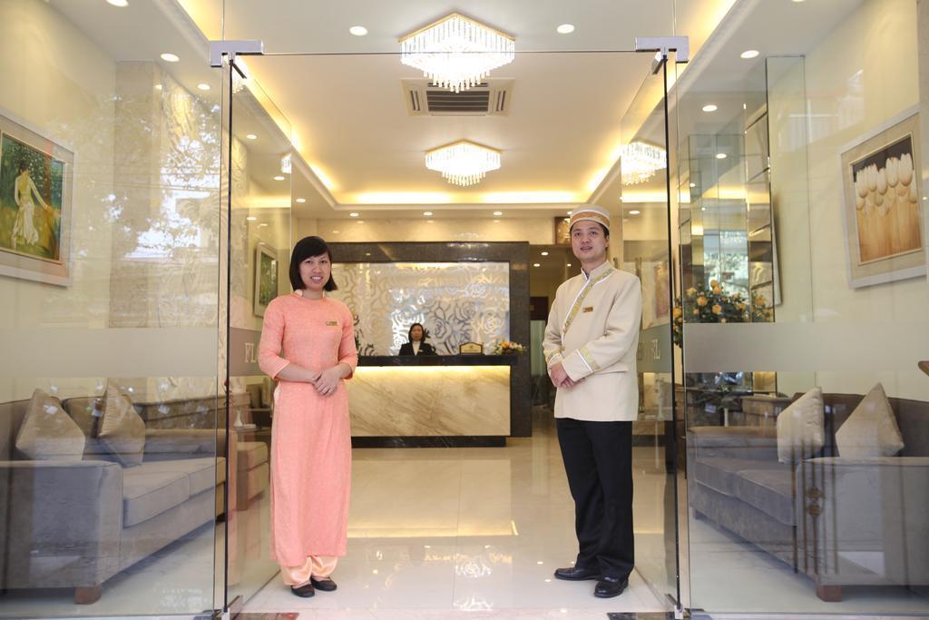 Отель Flower 3*