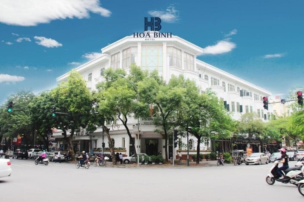 Hotel Hoa Binh Palace 4*