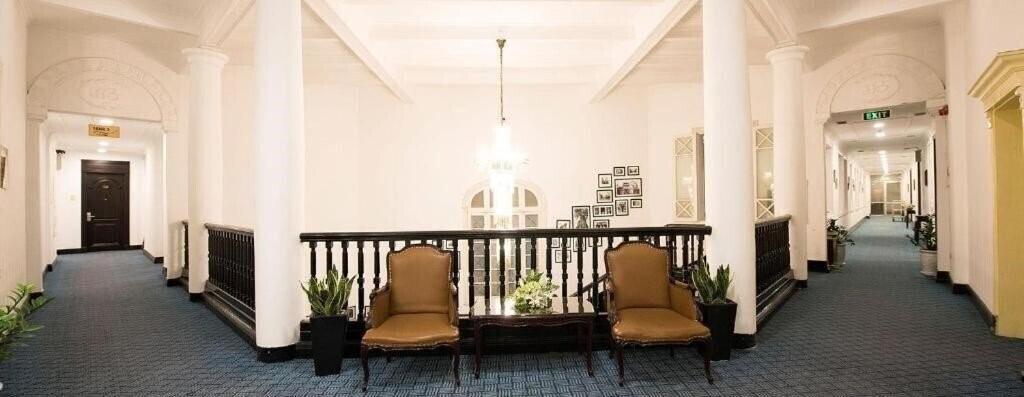 Imaginea Hoa Binh Palace 4*