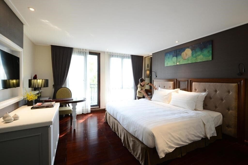 Отель The Chi Boutique Hotel 3*
