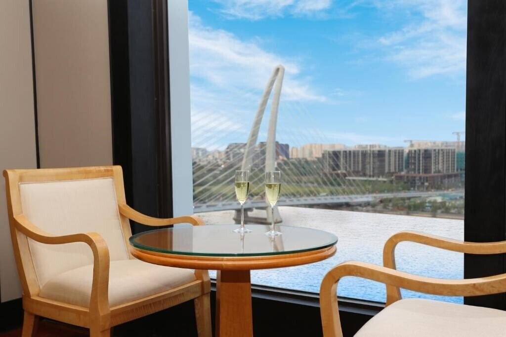 Изображение Legend Hotel Saigon 5*