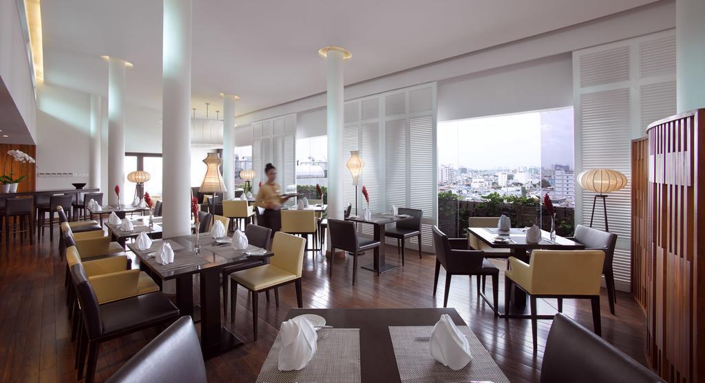 Imaginea Parkroyal Saigon (ex. Novotel Garden Plaza Saigon) 4*