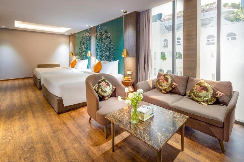 Фото Winsuites Saigon 4*