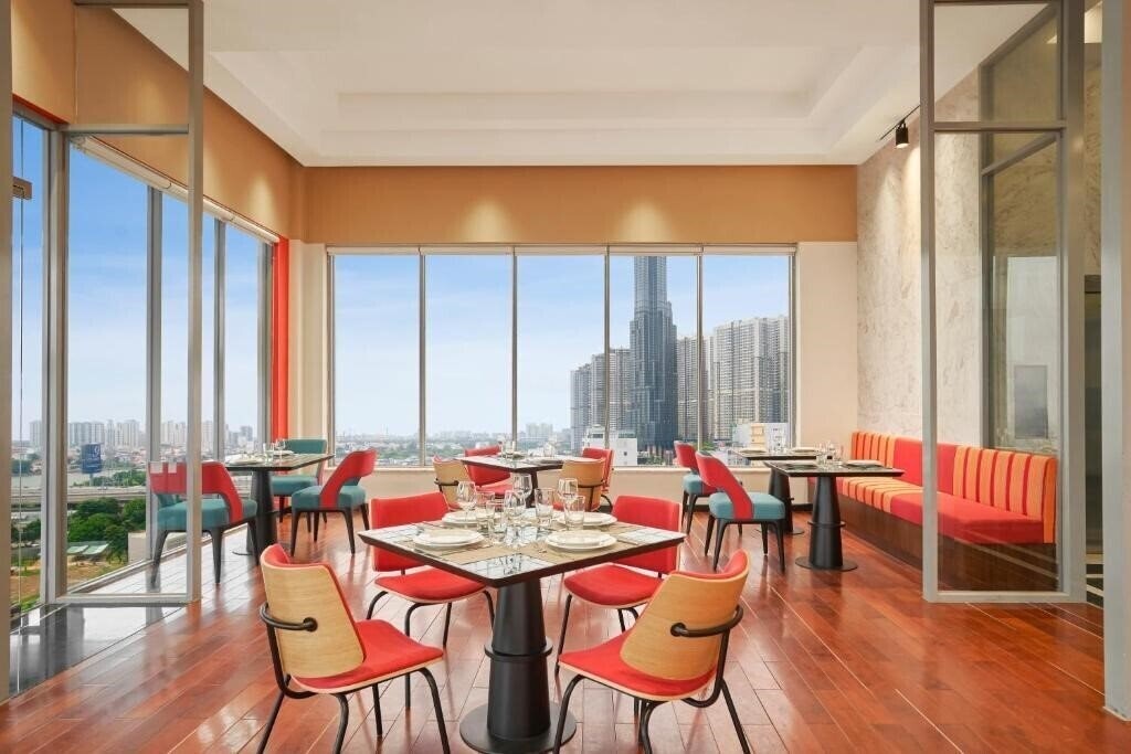 Imaginea Oakwood Apartments Ho Chi Minh City 3*