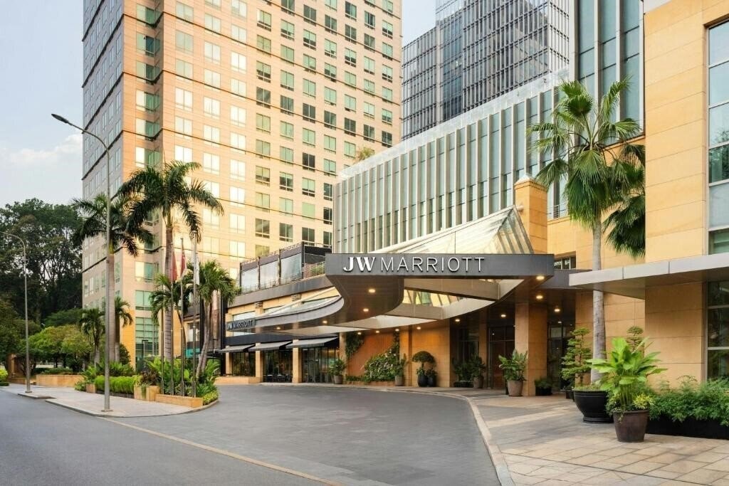 Отель JW Marriott Hotel & Suites Saigon (ex. Intercontinental Asiana Saigon) 5*