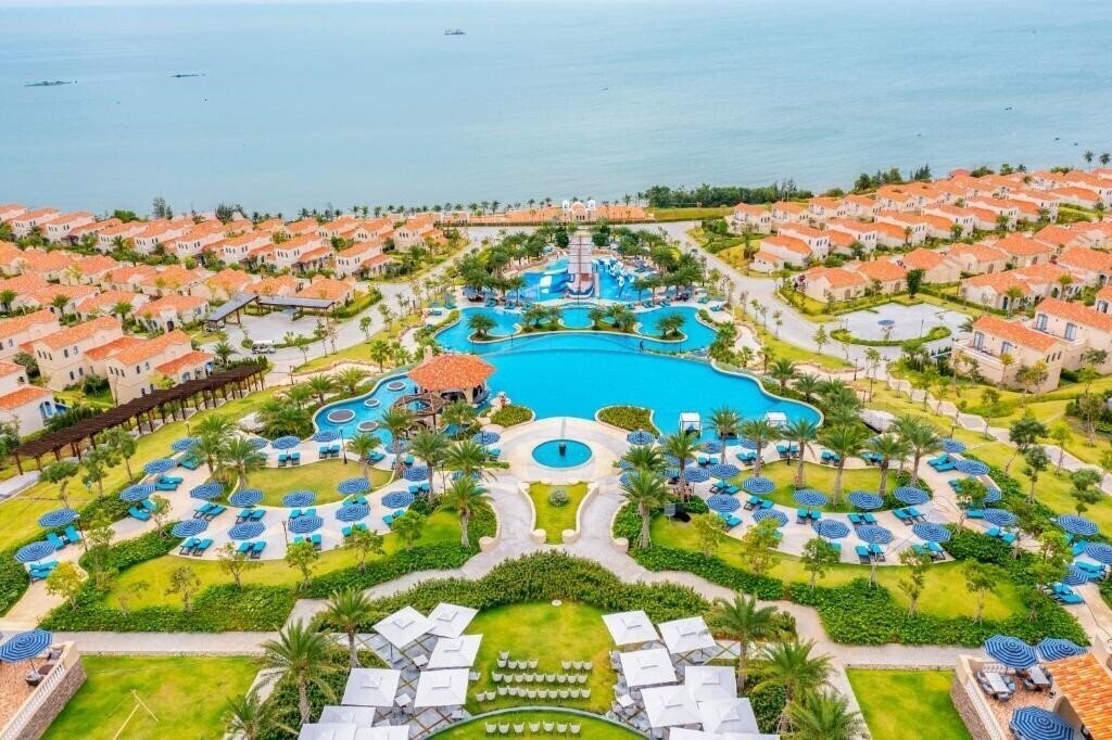 Hotel Centara Mirage Beach Resort Mui Ne 5*