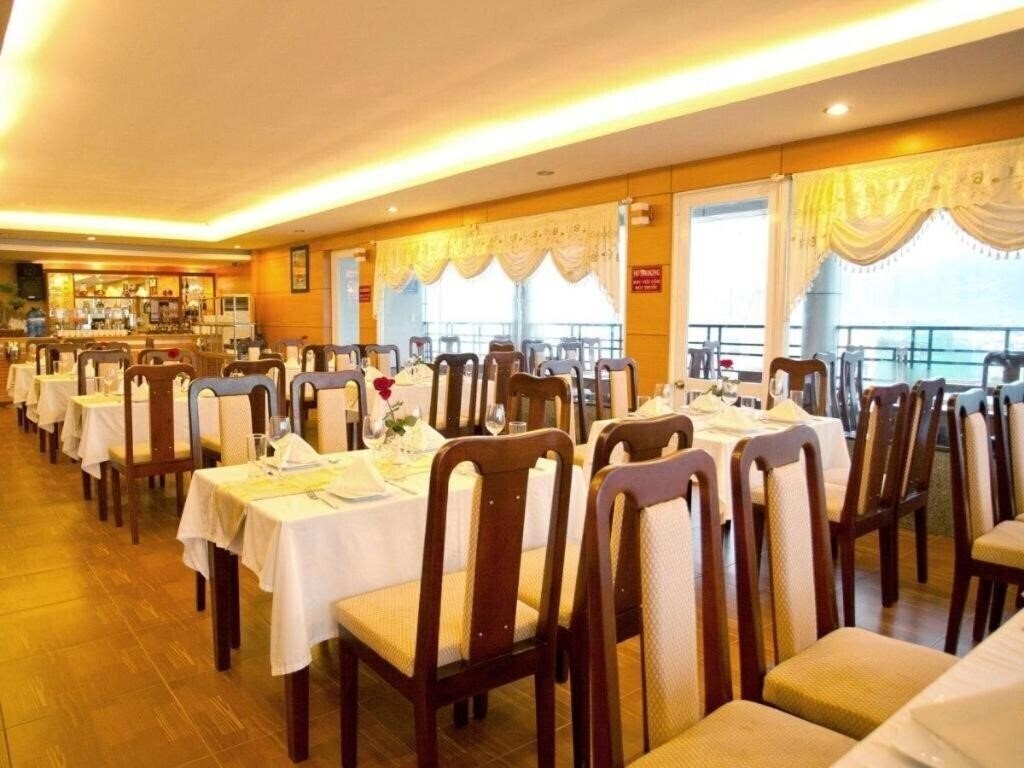 Fotografii Nhat Thanh Hotel 3*