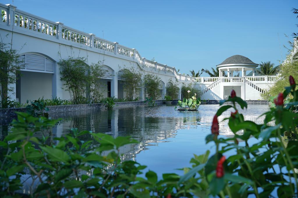 Fotografii Vinpearl Golf Land Resort & Villas 5*