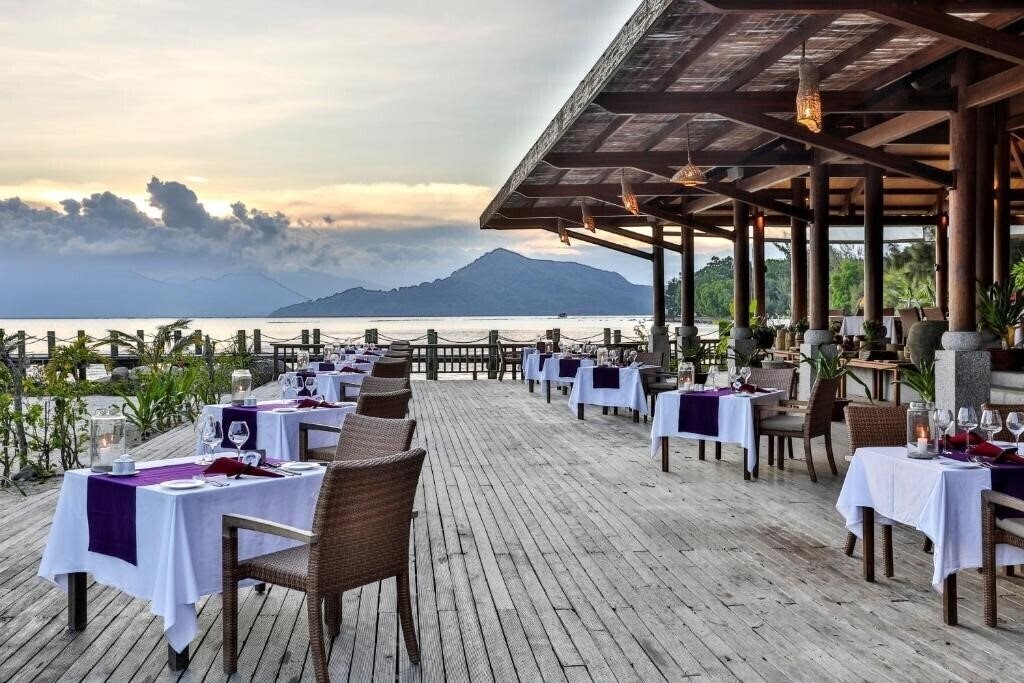 Imaginea L’Alyana Ninh Van Bay 5*
