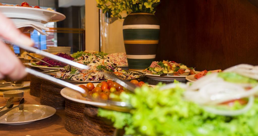 Imaginea The Summer Hotel 3*