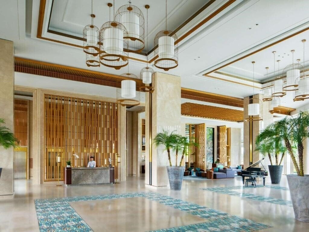 Imaginea Movenpick Resort Cam Ranh 5*