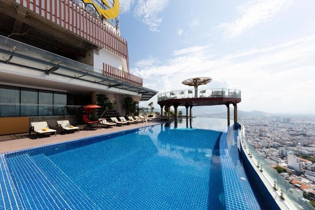 Imaginea Regalia Gold Hotel 5*