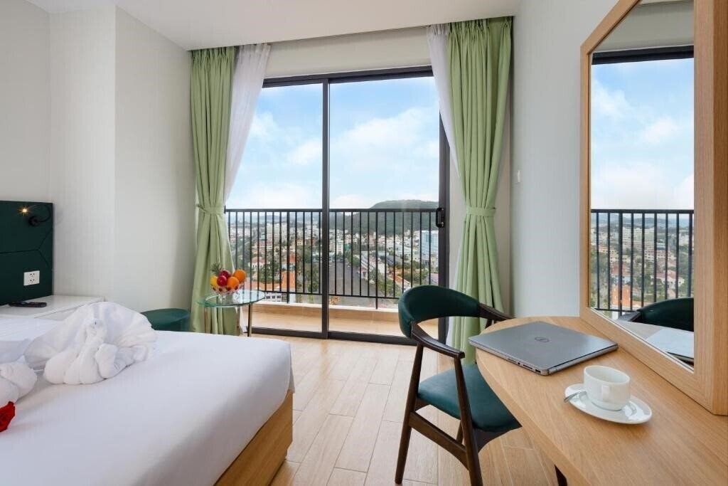 Фото Crown Hotel Nha Trang 3*