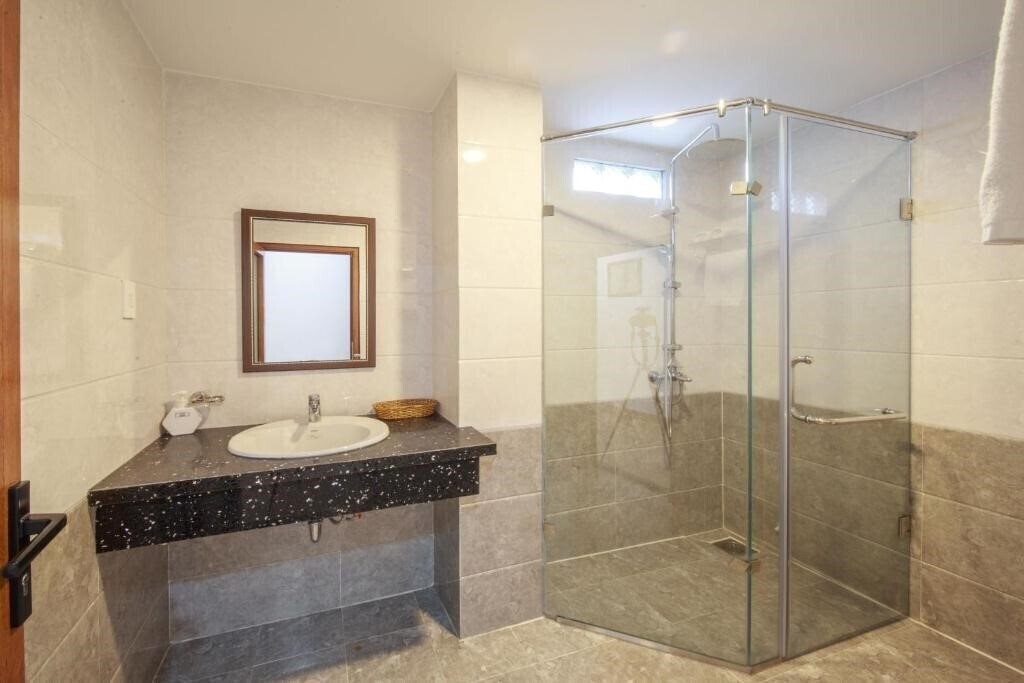 Отель Ha Nhung Hotel 2*