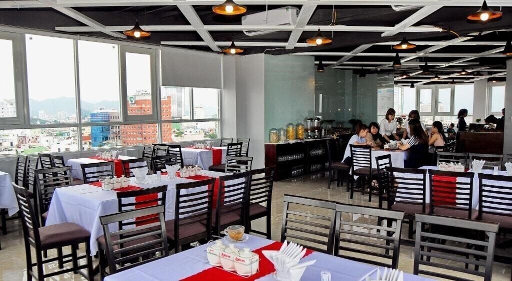 Imaginea Full House Nha Trang Hotel 3*