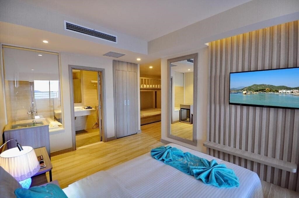 Imaginea The Mcr Luxury Hotel 3*