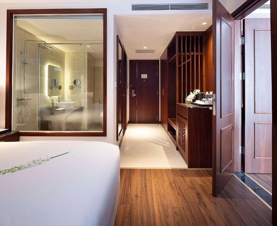 Imaginea Best Western Premier Marvella Nha Trang 5*